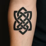 Tattoo of Knot — detailed meaning and symbolism